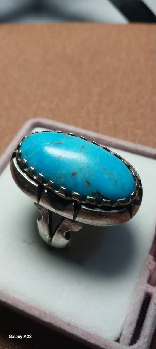 فيروز سينائي قديم
صياغه وحجر حجم الحجره ٣ سانتيم

قياس الخاتم ٢٦ 

 للبيع والسعر خاص


**إذا كنت صاحب هذا الإعلان وتريد حذفه لأي سبب، رجاءا أرسل رسالة إلى الدعم الفني**