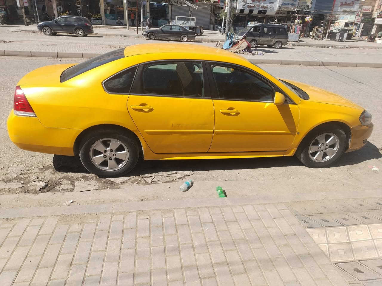 سلام عليكم امبالا ٢٠١٠ تكسي رقم انكليزي بأسمي مصفره هيئه وغرامات مكاني بغداد *********** ترهم امرواس حسب القناعه سعرهه 52 وبيهه مجال
