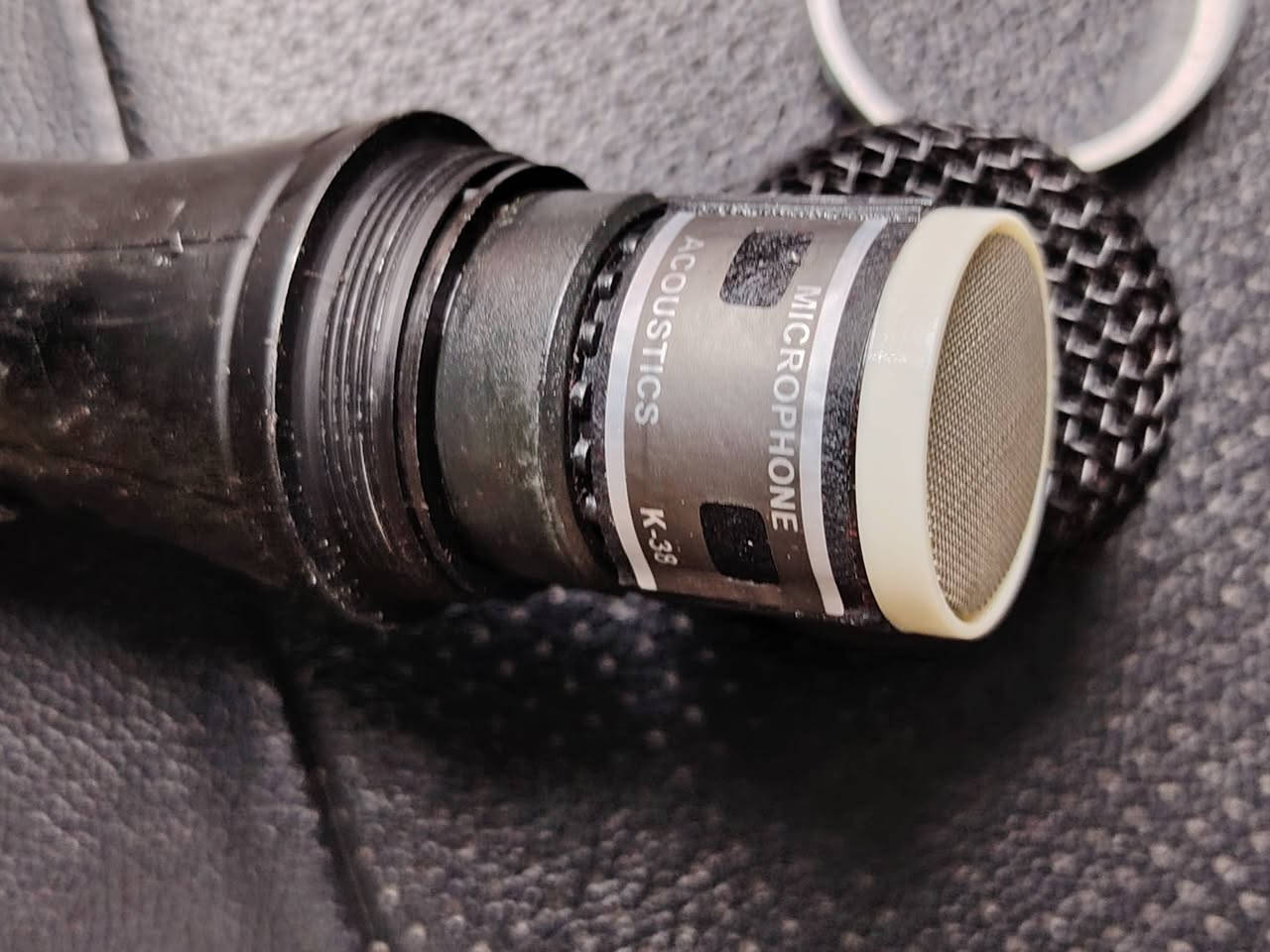 مايك اسوار اصلي شرط الفحص


**إذا كنت صاحب هذا الإعلان وتريد حذفه لأي سبب، رجاءا أرسل رسالة إلى الدعم الفني**