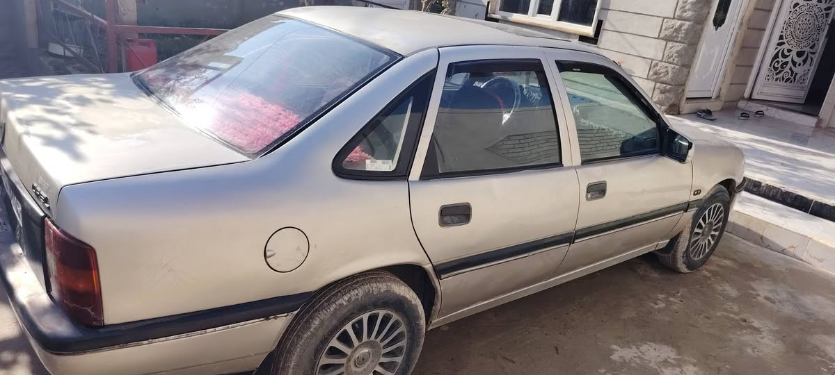 شباب عندي السياره فكر للبيع ارقام سنه جديد كربون بنزين الكهربائيات كله شغال سياره موديل 1990/ لا صبغ  ولا ضرب  الحجم 20 ( اللي عنده السياره للمعارضه عارض ////*********** /// استلم باور سلايد قفل مركزي. مكاني برطله سهل نينوى
