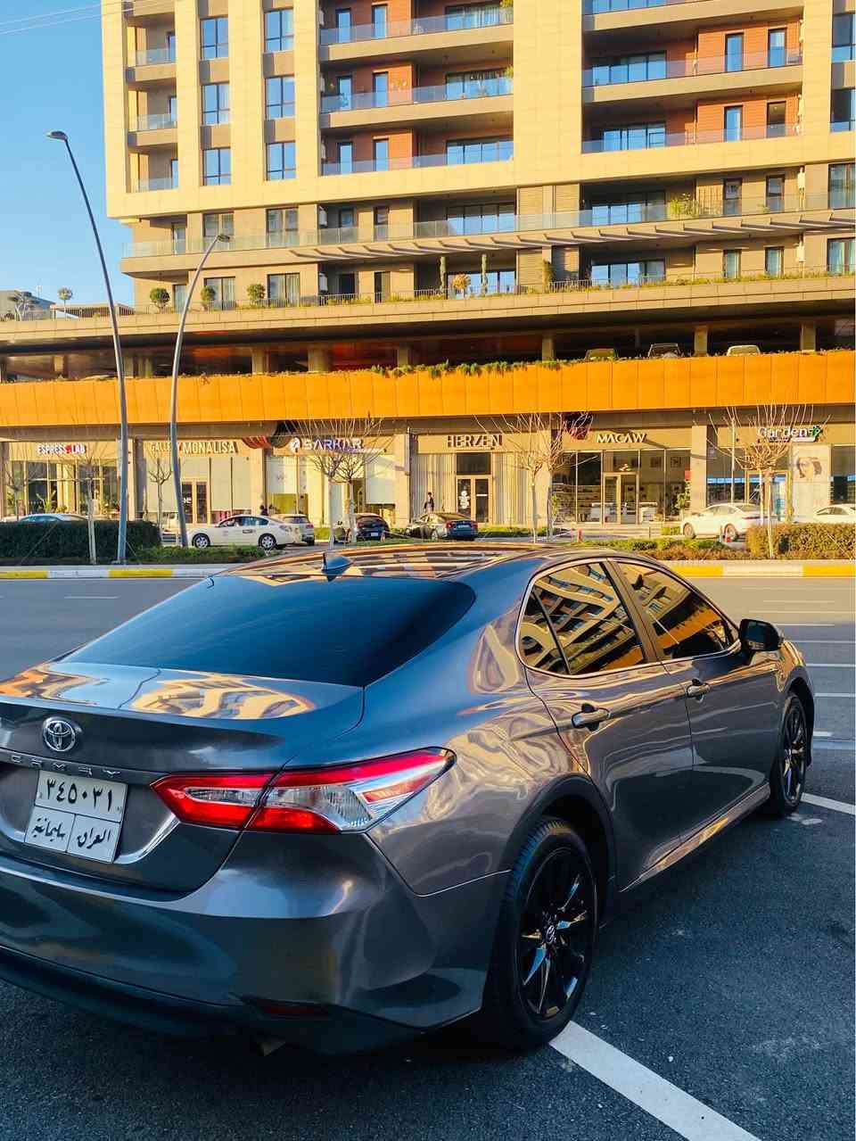 تويتا كامري موديل ٢٠١٩ مواسةفات le رادار خةتي جادة تحديد سورعة كوشن كارةبا سةيارةكة نموونةية لةجوانيا هةموو كياني بةشةرت جركةي تيا نييه مالي دؤسته ٢٥٠ ي مةسروف نييه سةنةوي بةسةرنةجووه سةيارةكة ٩٦ هةزار روشتووه  پارجة و نيويكي بوياغه پيشي كةپسه 
سعري خوار هةموو بازار ١٦٤ گةلا و مجال
لةسليمانيم
***********
*********** السليمانية, العراق
