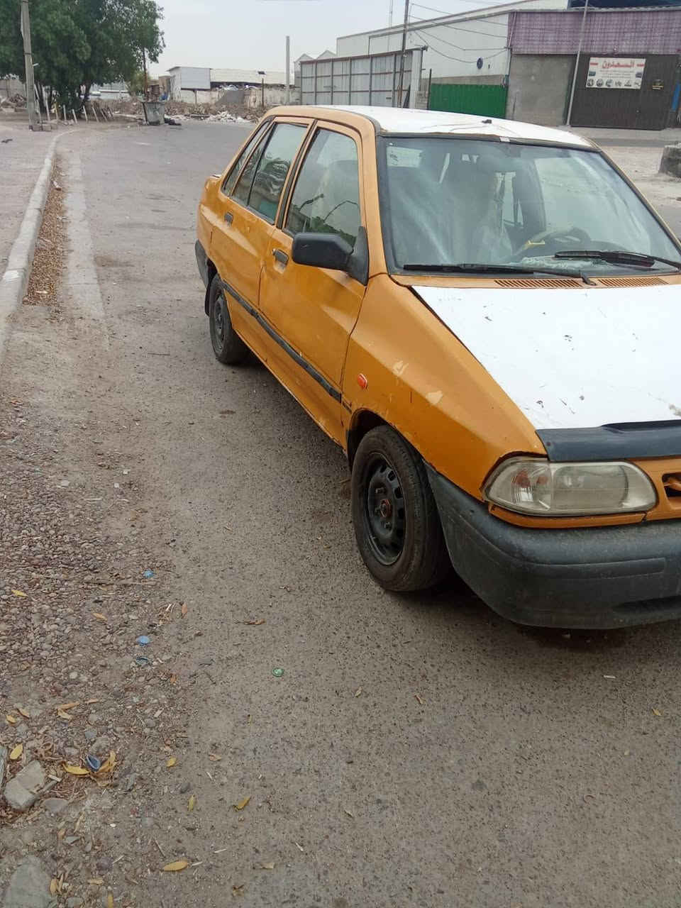 سلام عليكم سايبه للبيع سنويه تفاصيل وجهيه بيه مستمسكات راعيه يمي بس مواصله ابيعلك بدون تكفل عشاير وصرقه سياره جازه من كلشي مكينه وكير جدد صدر امامي خلفي جديد سعر 7 ورقات مكاني بغداد رصافه غير متواجد ع نت هاتف ***********
