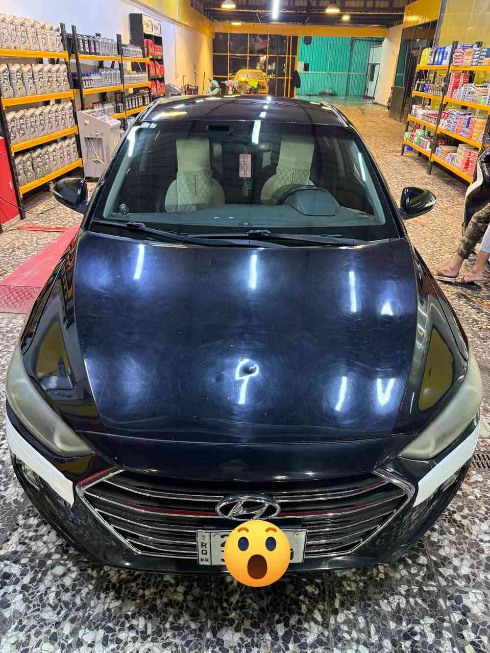 السلام عليكم الإنترا 2017 فئه s ماعدا الفتحه سياره نضيفه ادامه كامله تخم تاير دوشمه سياره جاهزه لاخر حبايه. وارد أمريكي ضررها بنيد صبغ ورصعه بلباب بدون تبديل ليبل واحد سياره كفاله  منضومه لايت زنون رقمها اربيل باسمي  مكانها بغداد البنوك مستعجل عل بيعه 120 الشراي يتصل ***********
