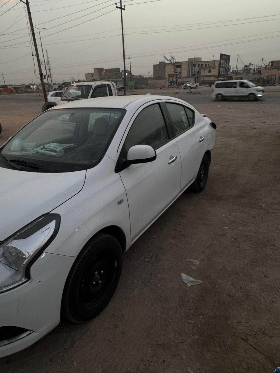 سلام عليكم نيسان سني للبيع سيارا عله هاي لحاله لموضحه بصوره سيارا بيدي طلعتهه من لمعرض صارلهه ٦تشهر واي برغي ما مفتوح بيهه تاير ما نافخ سويت حادث وريد ابيع 
مكاني هارثه وضربه هاي كدابكم وكتاب لفحص كدامكم  سعرهه 107

/***********/
:0775 596 6316/ البصرة, العراق
