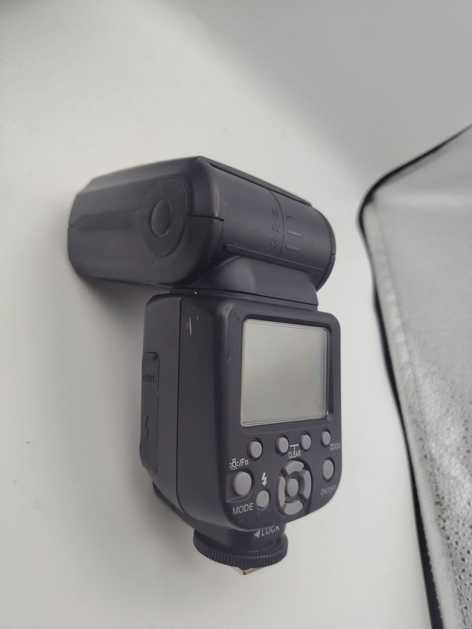 فلاش كامرة للبيع
السعر 75 وبي مجال


**إذا كنت صاحب هذا الإعلان وتريد حذفه لأي سبب، رجاءا أرسل رسالة إلى الدعم الفني**