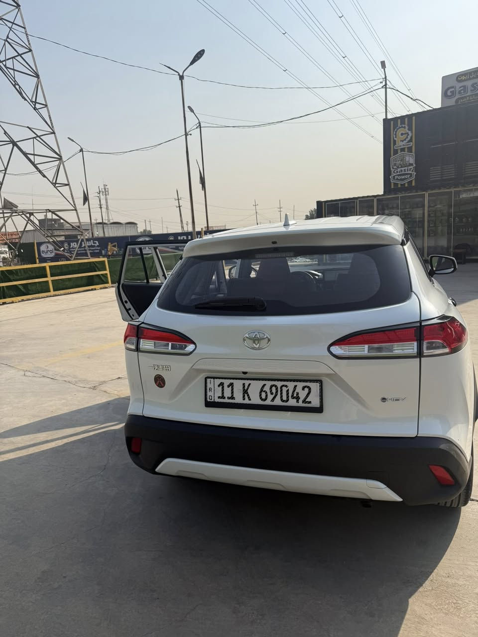 كورلا كروز موديل ٢٠٢٥ ماشيه ١٥ الف مواصفات عاديه بيها شخط بسيط في باب الخلفي عكس السائق موضح بالصوره 
سعرها ٢٦ مليون وبيها مجال مكاني بغداد بسمايه
***********
