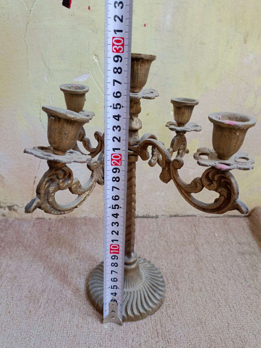 شمعدان نحاس اصفر السعر 40, الف القياس موضح بالصوره يوجد توصيل كافه المحافظات العراق


**إذا كنت صاحب هذا الإعلان وتريد حذفه لأي سبب، رجاءا أرسل رسالة إلى الدعم الفني**