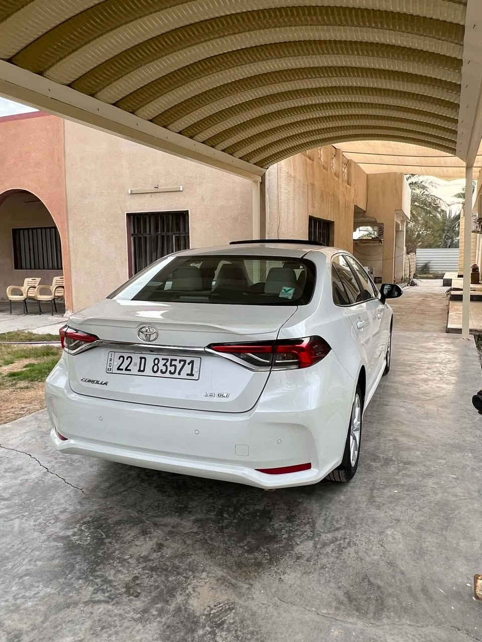 السلام عليكم
للبيع تويوتا كورلا خليجي SAS ام الضمان 
رقم اربيل مكفوله كفاله عامه ماشيه 68 
السياره جديده وعلى ايدي (استعمال شخصي) كلشي بيها على وضع الشركه 
فوول مواصفات 
فتحه 
بصمه تشغل + ابواب
دخول ذكي 
ترحيب 
حساسات امامي + خلفي 
كامره دواره
اندرويد اوتو 
ابل كار بلي
السعر  : 178 ورقه وبيها مجال 
مكان السياره بغداد العامرية 
للاستفسار : ***********
