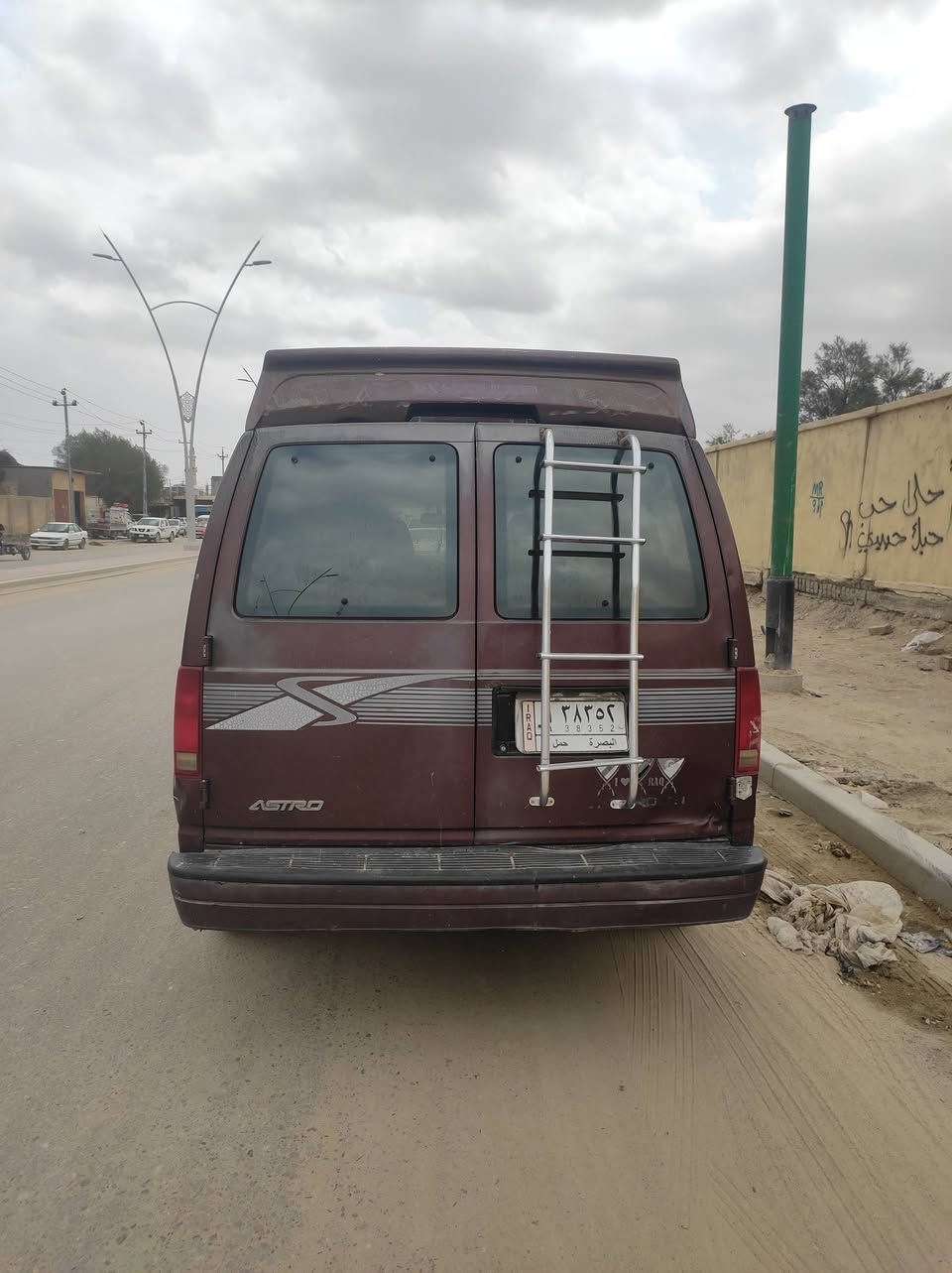 السلام عليكم شباب فان للبيع او مراوس البدي ما بيه خياس شوف العين مكينه وقير جدد تخم تاير جديد ثانويه 27 اي استفسار طبله خاص البصره الزبير 25 وبيها مجال ***********
