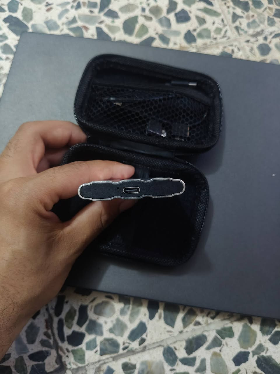 هارد بهذا شكل طلع. ssd خلي سعرك وبلعافية 4 تير


**إذا كنت صاحب هذا الإعلان وتريد حذفه لأي سبب، رجاءا أرسل رسالة إلى الدعم الفني**