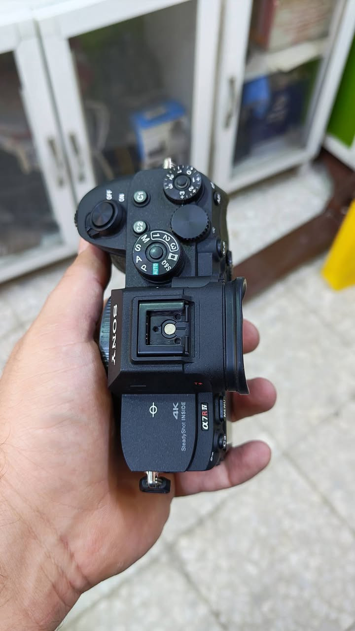 سوني a7R4  سعره مليونين و 200الف شتره 13k
سوني a7IV سعره مليونين و200 الف شتره 33k 
سوني a7III سعره مليون و 400الف شتره 9k
نضافه فول 100٪ كامل ملحقات اصليه كارتون 
مكاني بابل ***********
