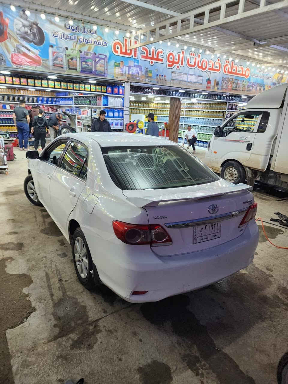 السلام عليكم ورحمة الله وبركاته
كورلا 2011 خليجي شركه عامه 

محرك 1800 جيد جدا 

رقم بغداد مشروع وطني بسمي تحويل مباشر 

السياره بيه جاملغ الامامي بارد 

وبيه بل جاملغ الخلفي بل داير مالته صبغ شويه 

صدر امامي جديد وصدر خافي جيد جدا 

مكان السياره التاجيات او الكاضميه 

السعر 115 ورقه وبيه مجال 

للتواصل *********** بي واتساب
