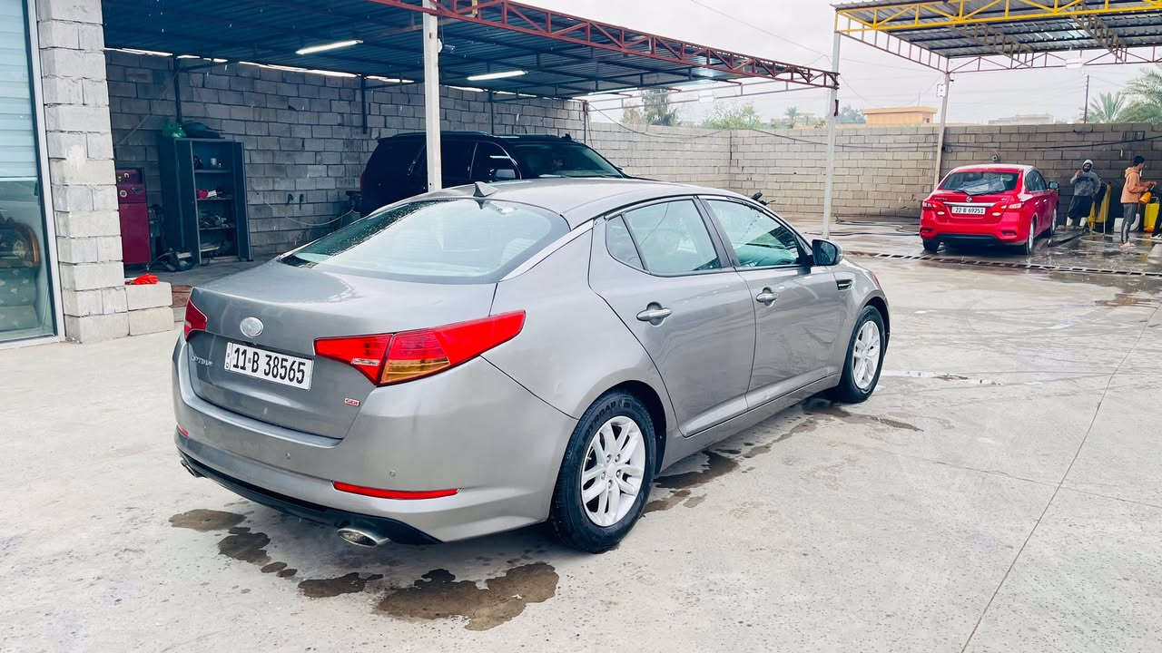 السلام عليكم كيا اوبتيما للبيع موديل 2013 وارد امريكي رقم بغداد/ ضرر جنطه وچاملغين خلفيات بدون ايرباگ بدون دواخل / 
السعر 110$ والشراي مدلل اله نعوگلو منهن شويه 
الموقع.قظاء العلم .رقم الهاتف ***********
