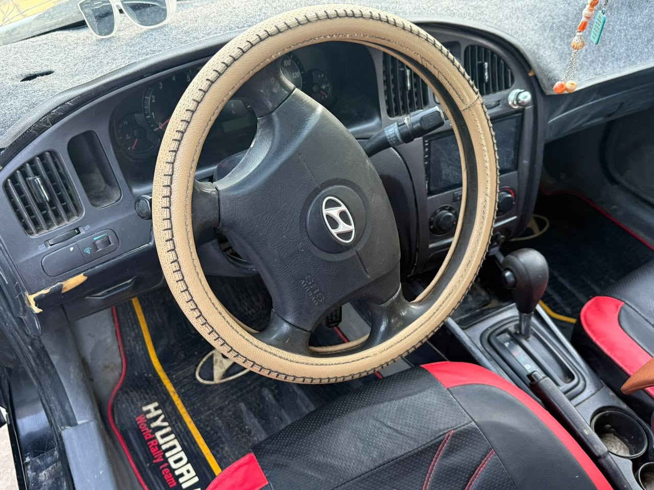 السلام عليكم النترا 2006 للبيع 
سعرها 68$ ورقه 
وبيها مجال بسيط جداً للشراي 
گير ومكينه بالشرط صدر امامي خلفي جديد كماليات وكهربائيات السيارة كلها شغاله تبريد ثلج  
رقم صلاح الدين الماني 
بيها صبغ حزام جمالية اثر جراد 
مكانها صلاح الدين / الدور 
الشراي يتصل وحياه الله ‭٠٧٧١ ٣٩١ ٢٠١١‬
