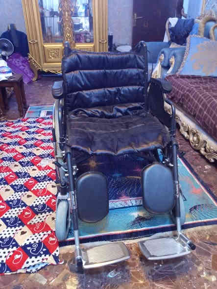 سلام عليكم عندي عربانة كبار السن جديدة ب125 وبيهة مجال مكاني بغداد السيدية ***********
