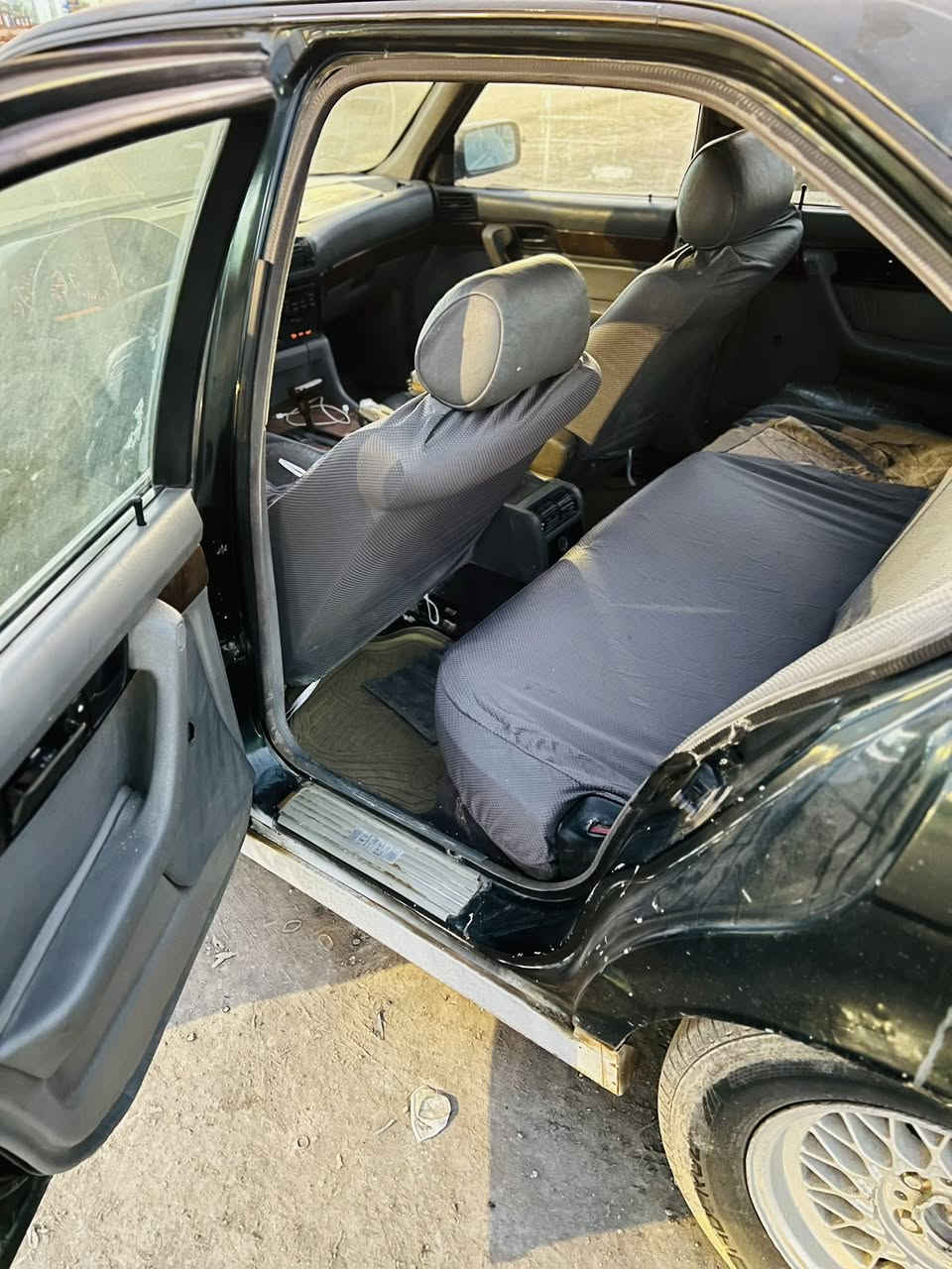 السلام عليكم
للبيع ٥٢٠مسكر اصل موديل ٩٣ لون زيتوني رقم كربلاء تحويل او وكالة سيارة مجهزها للصبغ بچم عريض اوتماتيك كير ومكينه بالكارتون شرط اكسل رون نايم يخبل سيارة حلوة  وكاعدة 
السعر٤٤ والشراي يتدلل اي استفسار 
***********
