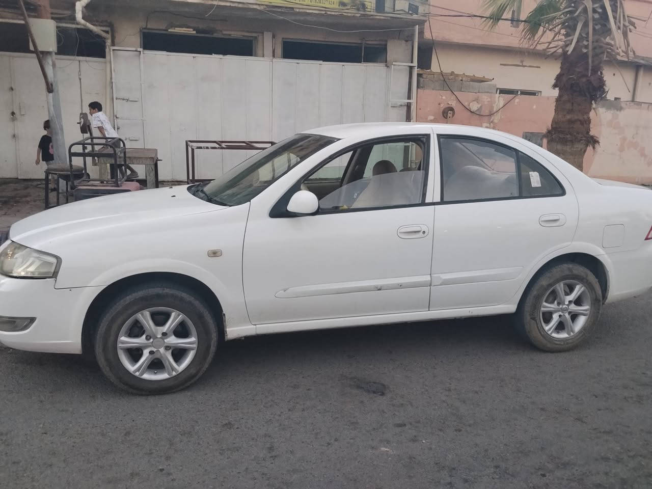 نيسان سني موديل ٢٠٠٩ رقم بغداد مشروع وطني بأسمي تخم تايرز باتري وصدر وكهربائيات ومحرك كله جديد فقط كير بي صفنه بدايه تشغيل بيها ٣قطع صبغ عنوان تكريت قادسيه *********** سعر ٧٥
