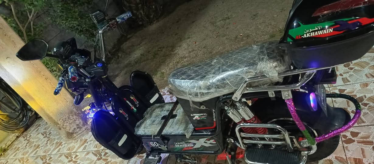 السلام عليكم موطور شحن جبلي لبيع بطاريات فول عل فحص لايتات كهربائيات كله شغاله هورن سماعات بلوتوث MB3 اشاير كله شغاله الاتصال على الرقم ***********
