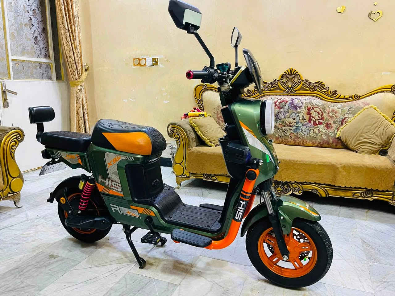 السلام عليكم 
دراجه X900 للبيع 
6 بطاريات 32 أمبير 72 فولت
ملف 2000W حقيقي 
تشغيل بصمه + سويچ
نضام R رجوع للخلف
لد امامي خلفي متغير 
دسك بريك امامي خلفي 
السعر : 480 وبيها مجال
المكان : بغداد الجديده 
للاستفسار: ***********
