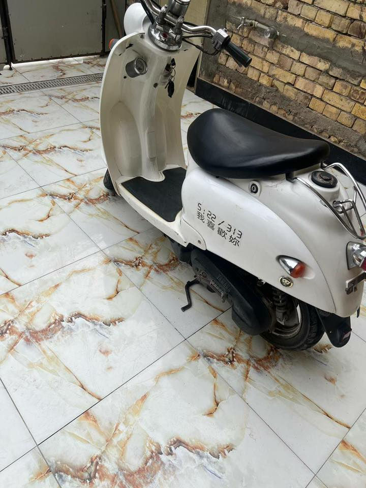 سلام عليكم دراجه عبد الحليم للبيع نضيفه كلش ماناقصها أي شي شرط شلعة وكله شغال تجي تفحص وتشوف وبرغي ما مفتوح بيه سعرها 550 وبيه مجال للاستفسار***********
