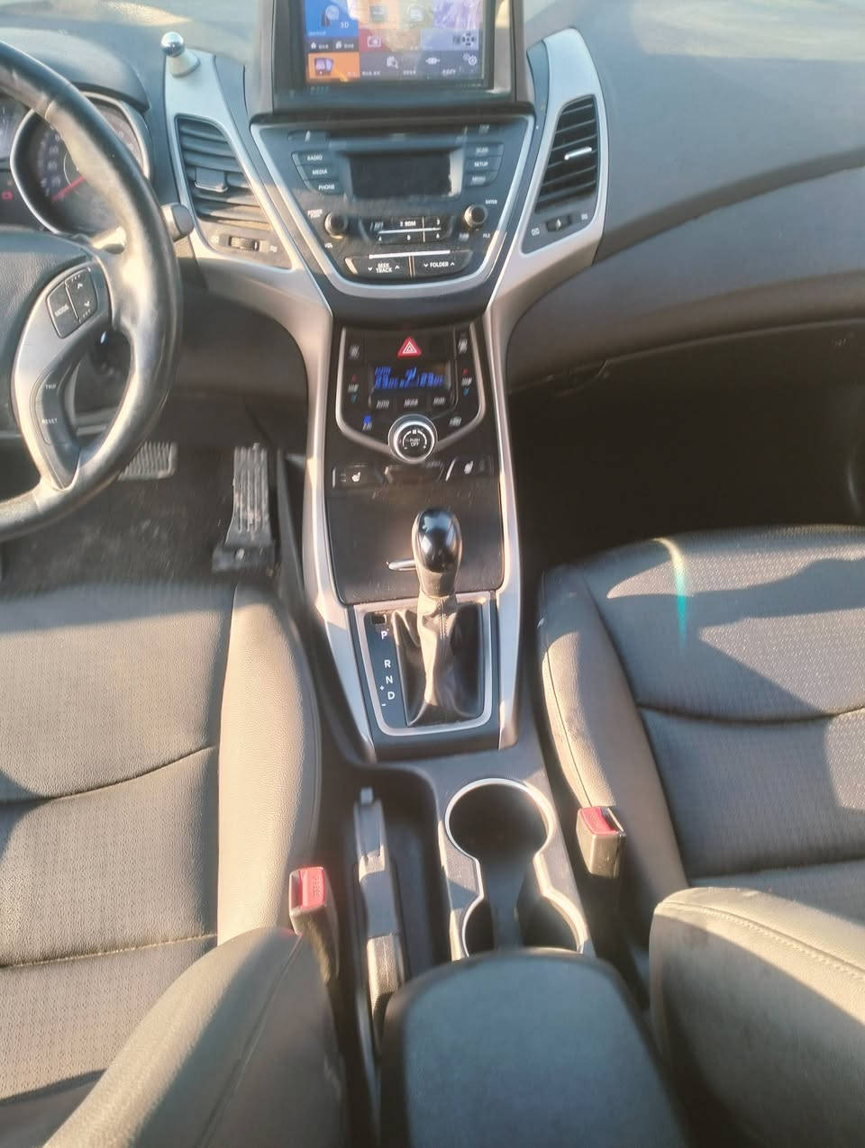 السلام عليكم افانتي ادوات بدون  رقم 2014 كامل مواصفات ماعدة فتحة مرايات شفط بطن اسود جلد  ماصدات لدات سيارة جديدة دخول جديد السعر 45 لا تعلق ولا تراسل اتصل وتدلل  *********** مكان بغداد
