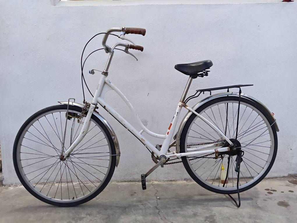 بايسكل للبيع ياباني جاهز حجم 26 السعر 60 عنوان كركوك روناكي سايدين الرقم *********** كركوك, العراق
