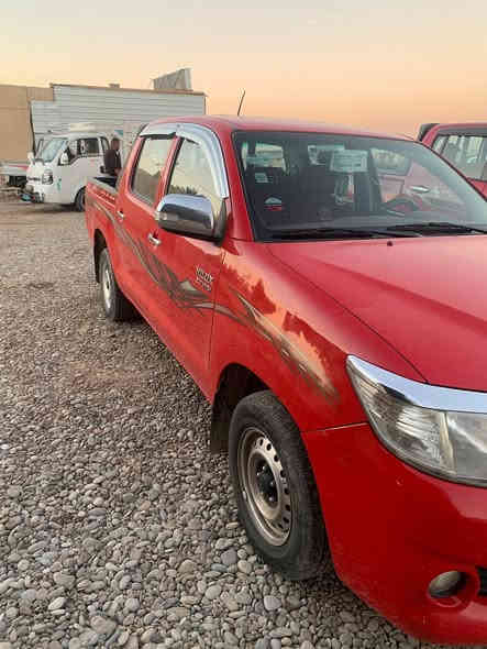 السلام عليكم تيوتا هايلكس موديل ٢٠١٤ سردار رقم سليمانيه انكليزي شاصي ١٢ سياره مكفوله كفاله عامه عده شخط بصيط صفحت البدي الباقي كفاله محرك ما مفتوح ماشيه ١٤٠ حقيقي سياره جديده جاهزه من صدر تخم تاير ويل كب تدفئه تبريد كله شغاله مكان بغداد بلديات قرب نادي الصناعه للاستفسار ***********(*********** السعر267 مستعجل للبيع
