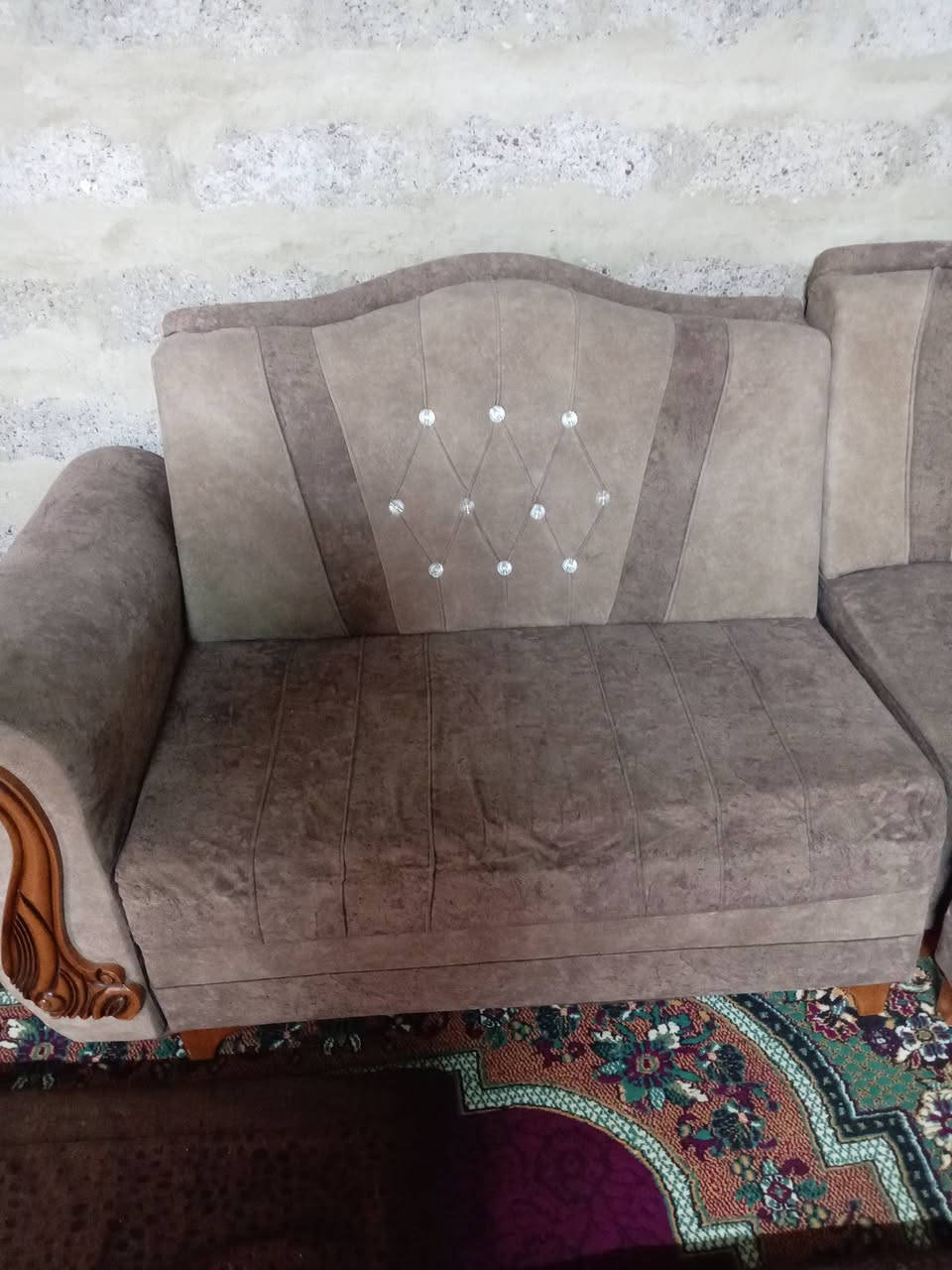 السلام عليكم ورحمة الله
قنفات للبيع مستعملات حي المعلمين قرب جامع الواحد الأحد *********** قيم واخذ بل يرضي الله
