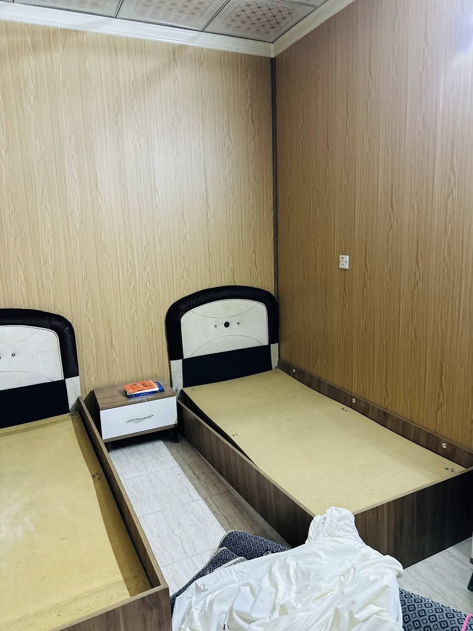للبيع بسعر مناسب

واتساب ***********

