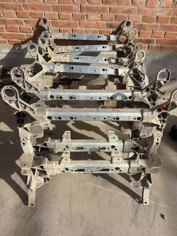 سلام عليكم تم وصلول فريم ممه  اصلي تفصيخ كاديلاك ct4
Ct5
Xt4
Xt5
Xt6 
تفصيخ بسعار مناسبه *********** 
عالم الكاديلاكCadillac Alghanim كاديلاك الغانم
