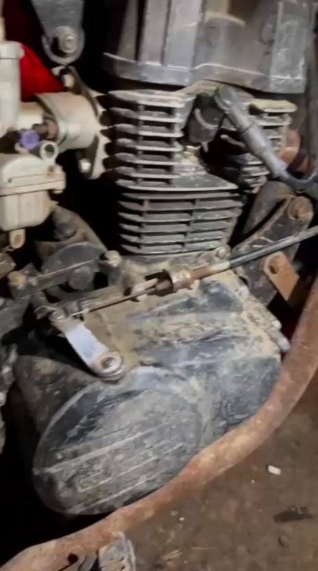 سلام عليكم، غراض دراجة دايوند للبيع والمحرك شغال وهذا رقمي ***********
