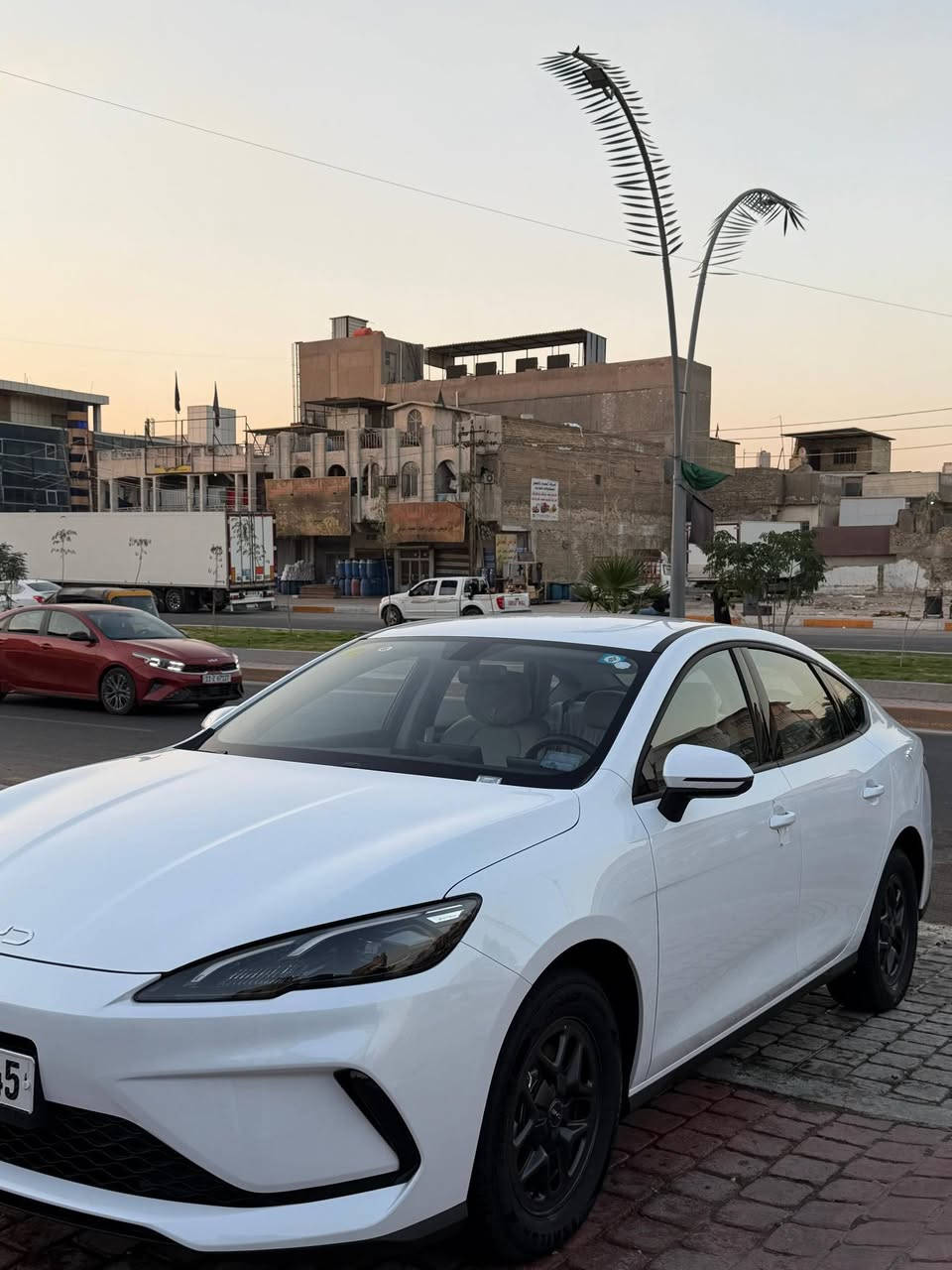 سلام عليكم سيل فايف ماشيه الفين بعدهه زيرو مكفوله كفاله عامه من الزلغ ميحتاج اذكر تفاصيلهه معروفه مواصافات السيل فايف مكاني جميله سعرهه 19800 ماكو هيجي سعر وهيجي مشي واذا اكومراوس ب دستروي بعد احسن ***********
