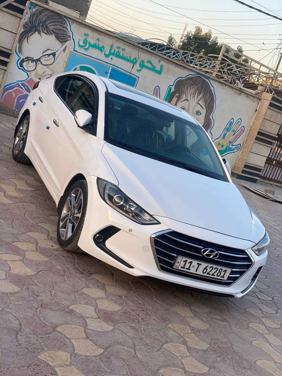 سلام وعليكم
النترا ٢٠١٧ خليجي ايراني 
كفاله عامه من الصبغ والتبديل 
فول مواصفات
بصمه 
نضام ترحيب عند الاقتراب 
فتحه 
تبريد قطعتين 
مري شفط اشاير بلمري 
خمسه ويل 
داخل جلد ماروني بلادي 
رادار 
توقف ذاتي 
كراسي تحكم كهربائء 
تدفئه وتبريد بلكشنات 
رقم بغداد 
سعر ب١٥٨ وبيها مجال 
مكاني بغداد البياع 
رقم ***********
