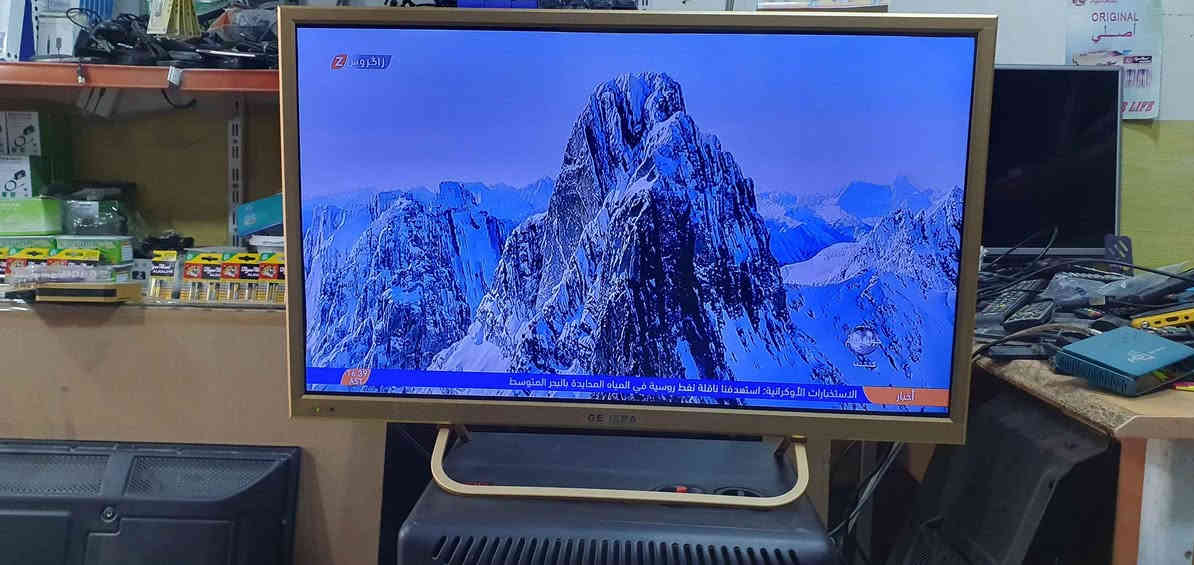 تەلەڤیزۆنی جەنەڕاڵ قەبارە 32 زۆر خاوێنە
ڕەنگی زەردە نرخی 45000 لە هەولێرە
پەیوەندی بکە واتساپ و ڤایبەر *********** أربيل, العراق
