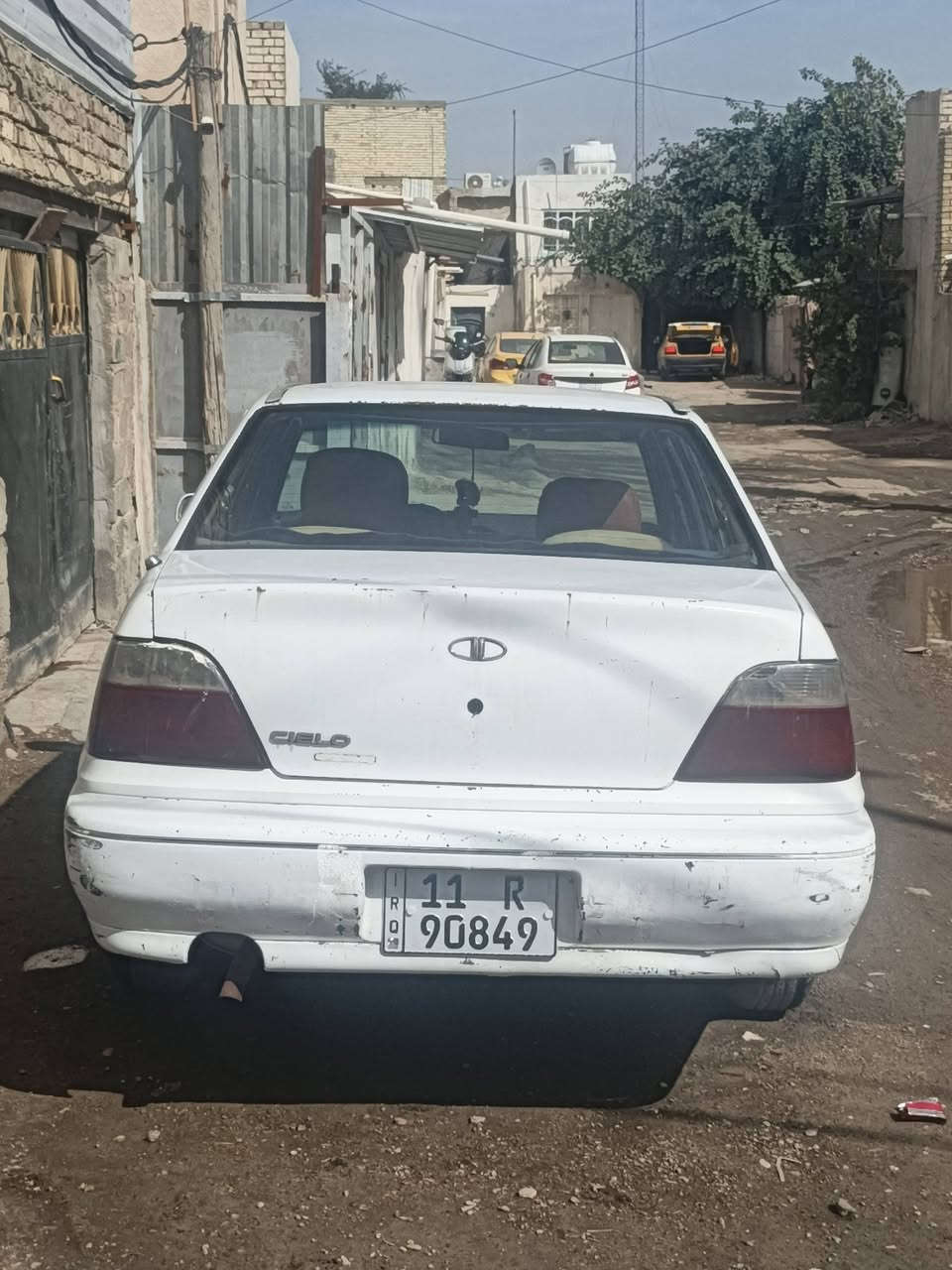 سلام عليكم دايو سلو موديل 96 سياره انضربت سياره تشتغل وتمشي ابيعها على ضربتها رقم بغداد انجليزي باسمي تحويل مباشر سعر 22 ورقه مكاني بغداد الكاظميه هاتف ***********  أو  ***********
