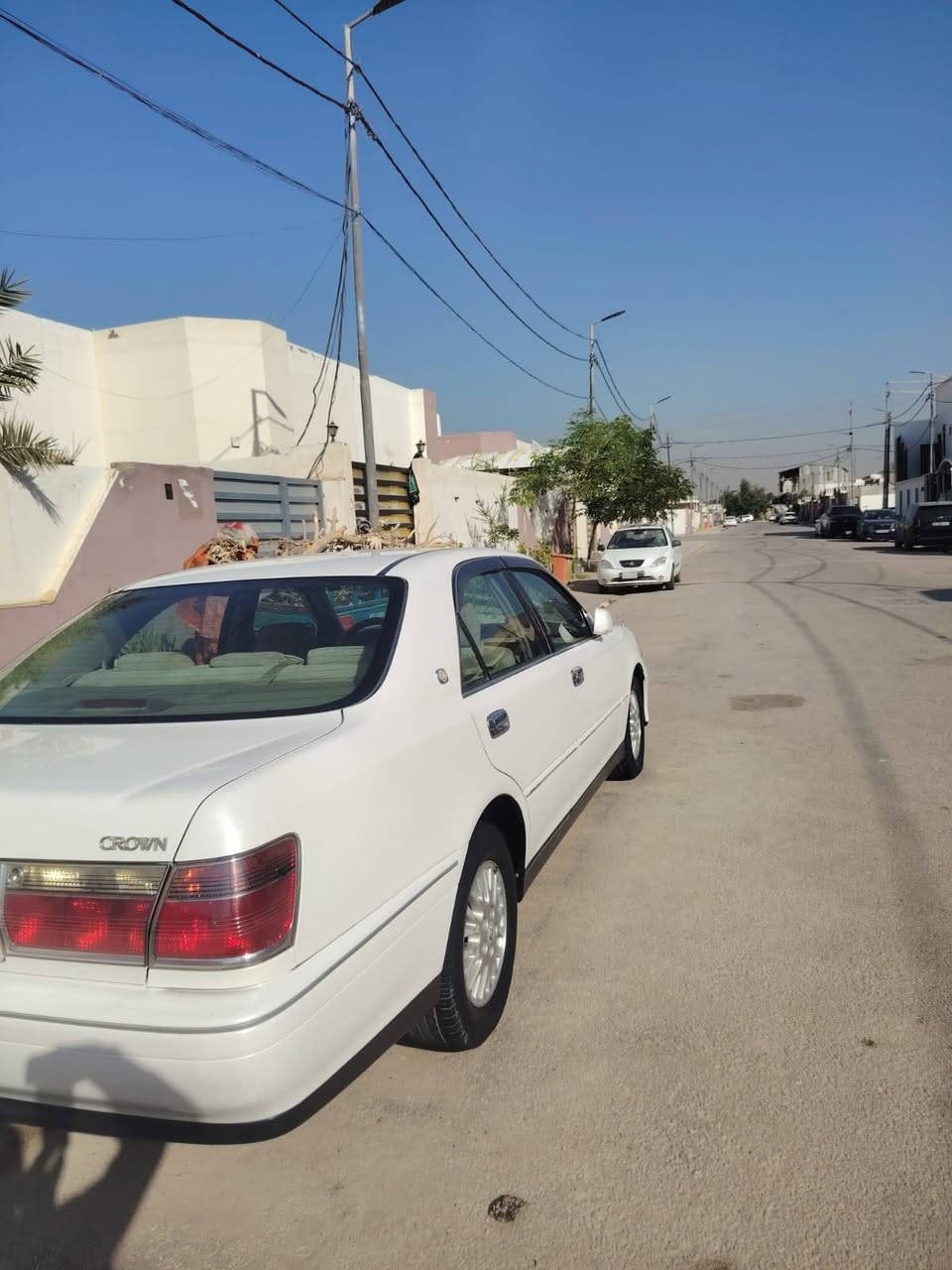 ملكة 2000 اصل للبيع دخول جديد
تسجيل جديد شرط قرار 48
شرط مسقطين رقم الها
السيارة جديدة وجاهزة من جميع النواحي
السعر 120 $
رقم انكليزي ب اسمي شرط مداور جميع المحافظات 
العنوان النجف / المناذرة / رقم الهاتف
***********
