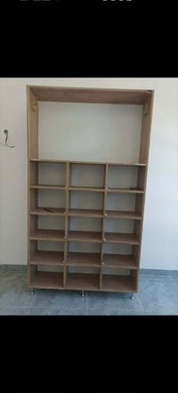 مكتبة • قابلة للتخفيض • مقاسات