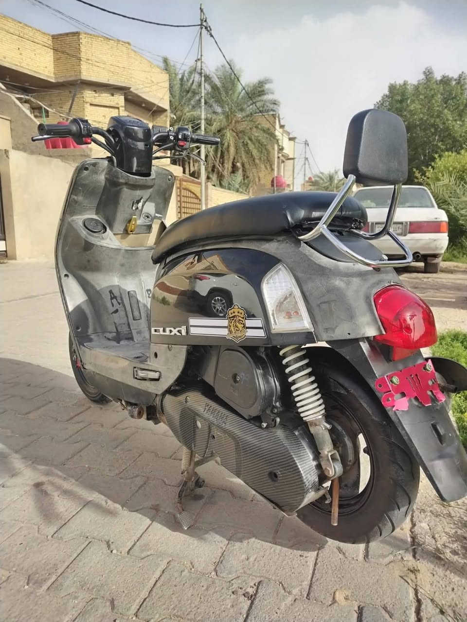 السلام عليكم. 
ماكس بوليس للبيع دراجه خرسه معدل حلو تخبل نفس ما كدامك السعرخاص***********
