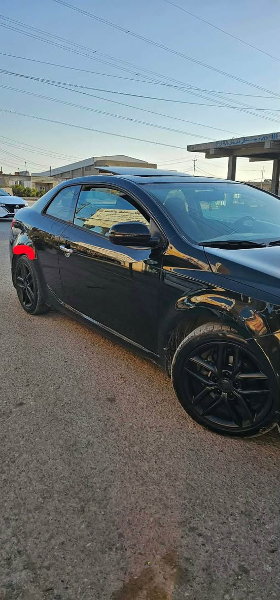 كیا سیراتۆ دوده‌رگا 
مۆدێل ٢٠١٢
فوول مواسوفات
ناوسور جلد
بسمه‌
سلاید ویل ١٧
بێ بۆیاغ دوو په‌له‌ی كارت هه‌یه‌ شوێنه‌كانی دیاری كراوه‌ له‌ ره‌سمه‌كان
به‌ناو كردن و غرامه‌ به‌شه‌رت
سه‌یاره‌كه‌ توندوتۆل و بێ مه‌سره‌فه‌
سعری ٨٥ و معامه‌له‌
ژماره‌ی خاوه‌نی 

*********** أربيل, العراق
