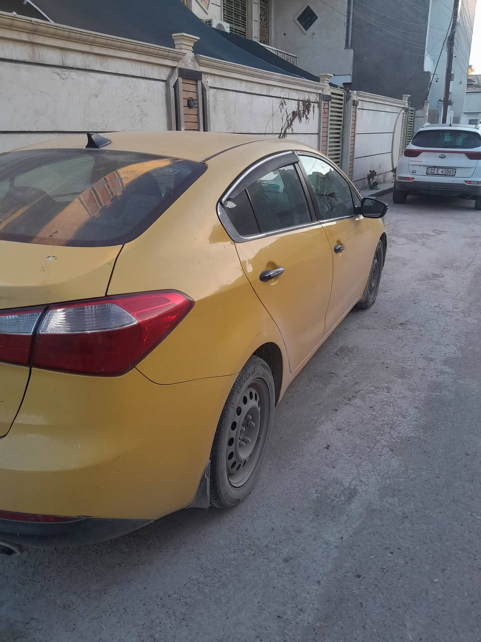 كيا فورتي ٢٠١٥ وارد أمريكي الضرر واضح بالسونار المكان بغداد  السعر ١٠٨ Gti  للإستفسار الاتصال على الرقم ***********
