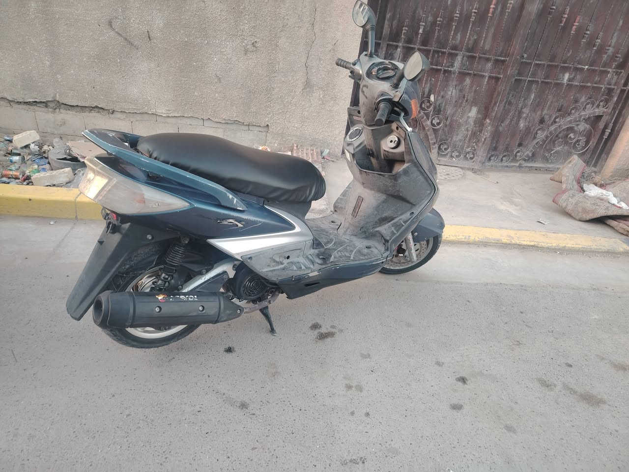 سلام عليكم البيع سكنس فحل نوزل كلهة بلادية بس بيهة شوية ملاحضات سعر ٦٠٠ الف وبيهة مجال مكاني بغداد حي جهاد وهاذة رقمي ***********
