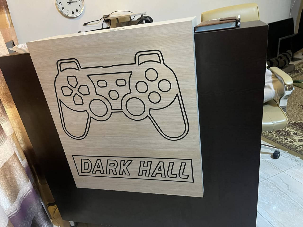 ميز كاشير مرتب وخشبه منسوب مابيه لا كسر جديد وحلو 125بيه مجال بسيط خشبه ثكيل مكان الكندي الثانية


**إذا كنت صاحب هذا الإعلان وتريد حذفه لأي سبب، رجاءا أرسل رسالة إلى الدعم الفني**