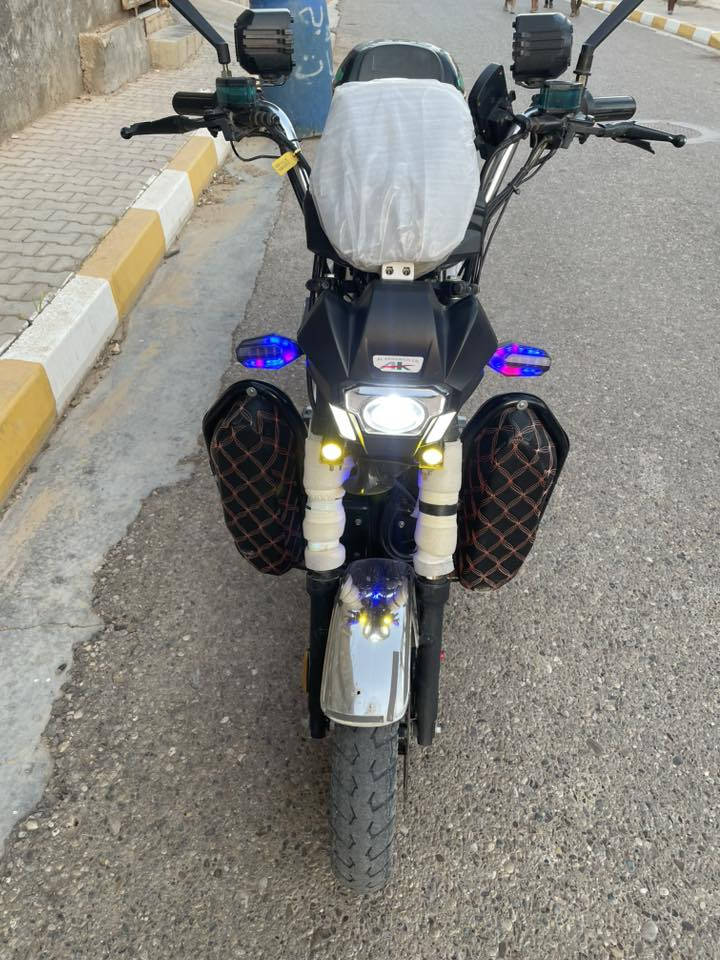 السلام عليكم هيوشه الأخوين موديل ٢٤بطاريات على فحص السعر400قفل الشراي يتصل ويدلل ***********
