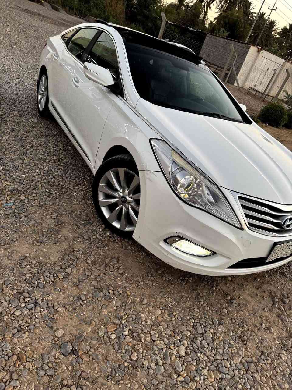 السلام عليكم ورحمة الله وبركاته
هونداي ازيره  موديل 2015خليجي.....رقم بغداد بسمي شخصيااااااااا .... موصفات 
 فول الفول  مكينه 6 سلندر 
سياره كفاله عامه  من فتح وتبديل عده الباب  الخلفي اثر شخط شرط بدون فتح وتبديل شرط سياره عل وضع شركه من داخل وخارج شرط مكفوله من رصعه ول شخط شرط تارايك زيرووووو مكينه وكير وحداديه وتخم تاير تبريد غرفه جديده الف ماذب عليه ............................
ماشيه 130 حقيقي سياره ...
سياره نضافته 💯 بل 💯 جكد ما توقع نضيفه وجاهزه 
موصفات السياره
لايت زنون 100 واط عالي ناصي  
بصمه ابواب وتشغيل 
بانوراما طكتين 
كشنات جلد 
تدفئه تبريد كشنات 
قطعتين تبريد 
تحكم كشنات منفصل بل ابواب 
تحكم  بيانو 
برده خلفيه كهربائيه 
بردات جانبيه خلفيه 
مري شفط نظام ترحيب 
عنده تقرب ناره داخليه 
فتح صندوق ذكي 
لدات امامي خلفي وبلو جكتور لد 
حساس امامي خلفي 
شاشه كامره خلفيه بلادي شركه 
تحكم ستيرن كهربائي 
نظام اصوات انفنتي 
لد مري جانبي 
حساس خلفي امامي 
يدات نيكل إشارات ترحيب جانبي 
دمام خلفي كولتي عالي 
دبل كزوو خلفي 
ويل كب 19 كرؤم......
----------------------------------------------------------------------------
السعر 140 وبيه مجال كلش بسيط
مكان كربلاء حي الغدير 
***********
