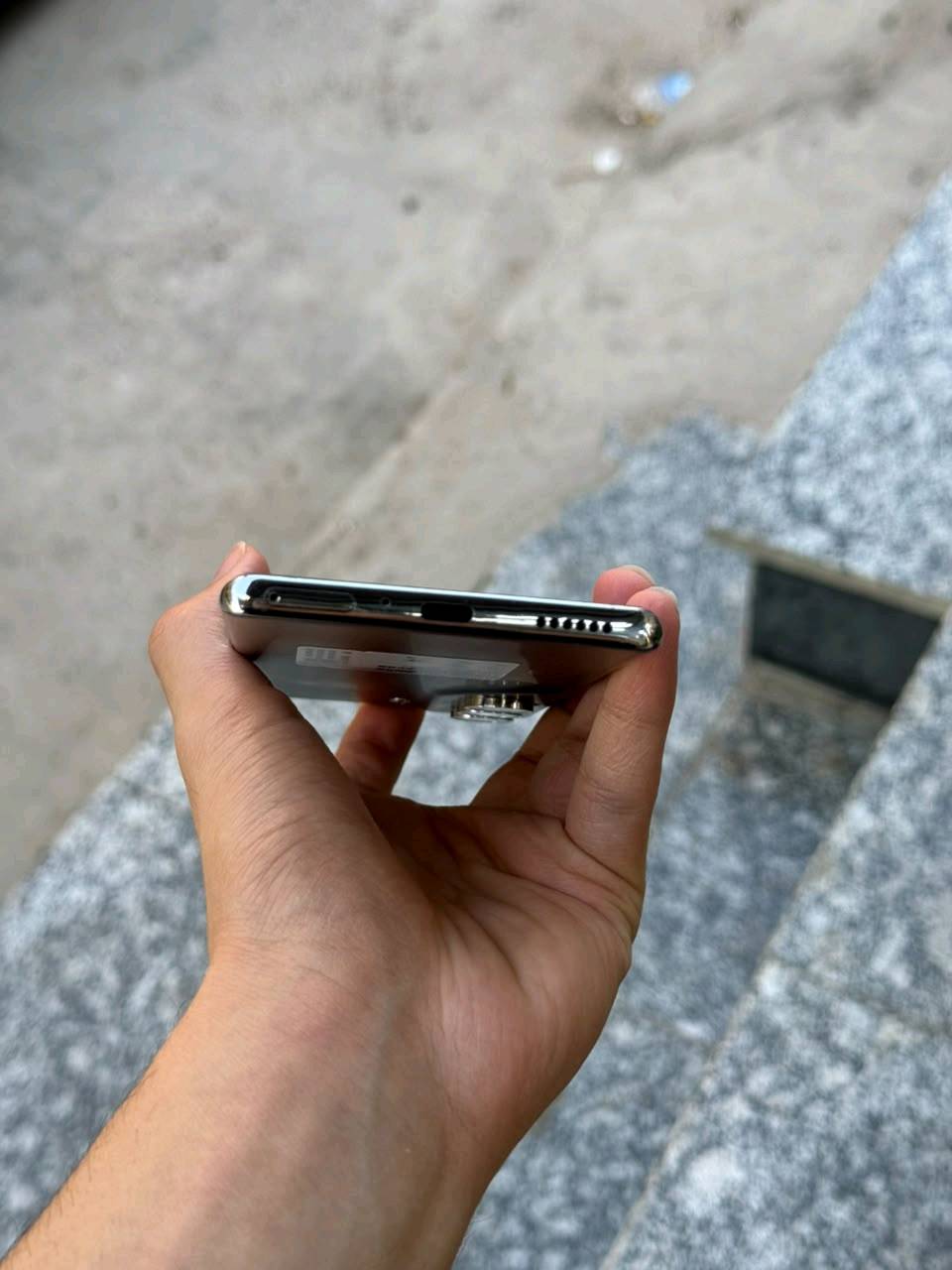 جهاز تكنو كامون40 برو جهاز كامل من كل ناحيه تصوير بطاريه اتمشيك يوم كامل وتشحن 30 دقيقه تفول ذاكره256 جهاز صارلي شهر من مشتري التواصل*********** مكاني البلديات📍