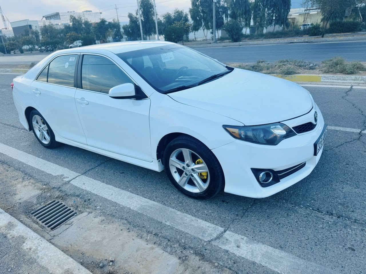 تويتا كامري موديل 2014seسونر موجود سيارة گير وو محرك بشرت مامفتوح سعر145$.  ***********. ***********.  سيارة بسمي
