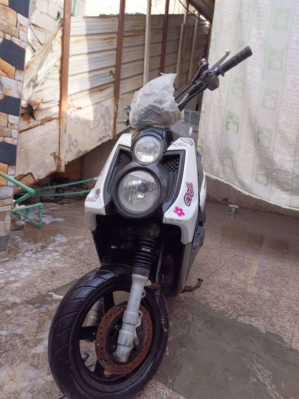 سلام عليكم دراجه سكنكس مامفتوحه حلوه دراجه نقص لدراجه بس قبق مال بانزين حلوه نضافته كدام عينك سعره 850 وبيه مجال للطيبين رقمي *********** مكاني بصره قبله
