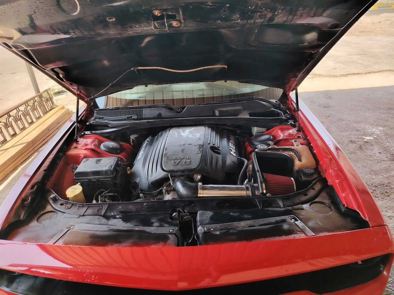 السلام عليكم جالنجر ارتي ٥٧٠٠ كير عادي السيارة هواي مصروف عليها تحديث كامل ٢٠ خلفي أمامي تخم تاير ويل نجمه خسفه قويه صدر جديد كهربائيات كلها شغاله مابيها شي مايشتغل كشنات اس ار تي كيجات اس ار تي دشبول اس ار تي عربانه واكسل قفل بلاد اس ار تي عينه وصينيه جدد حادثها بنيد وجاملغ بدون دواخل بيها صبغ قطع ابيع حزام السيارة على نفس الصور مابيها شي متغير وكل التفاصيل الي ذاكرها تجي تلكاهن نفسهن بيها فقط قليج كير موزين يتبدل لو ايسوو مافارغ اسوي كزوز مرتب برمجه طلقات خفيفه شرط لل٤ بطناش ادامه كامله للسيارة مسوين عوزها شغلات كلش بسيطه سعرها قفل من الاخير ١٠٠ مكاني كوت ***********
