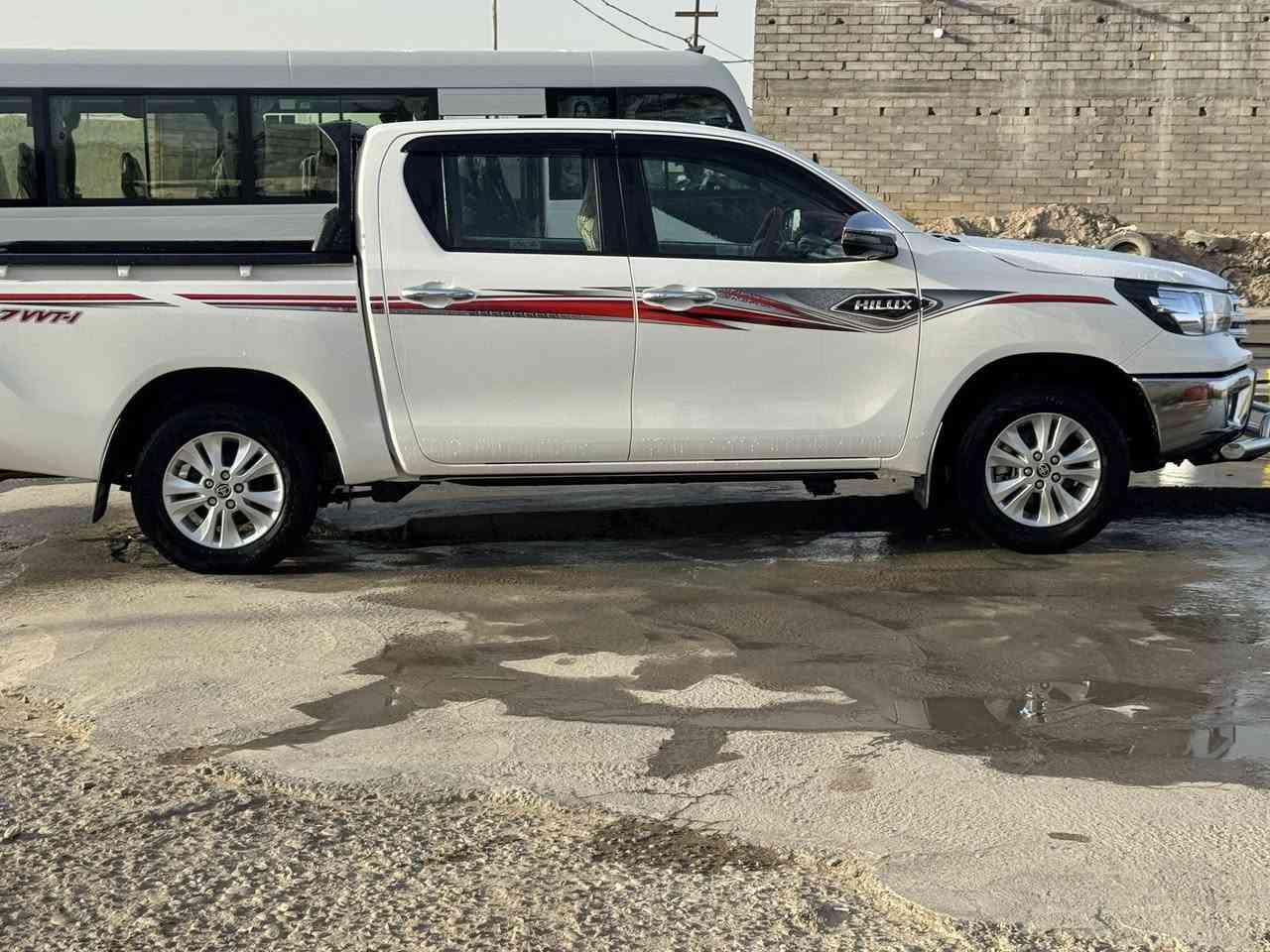 سلام عليكم بيكم هايلوكس موديل 2024
ماشيه 24 الف فول موصفات ساز 
رقم بصره انكليزي تحويل مباشر
العنوان البصره القرنه 
التصال بل رقم 
***********
