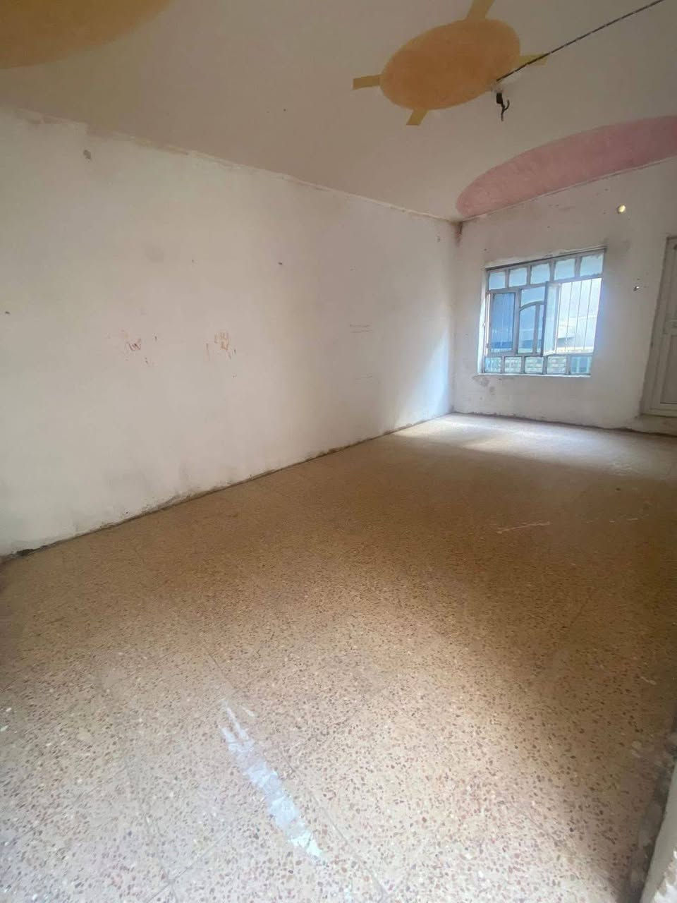 بيت للايجار طابقين حي الجامعة مجاور مطعم ايوب بيت جبير مال عائله جبيره للإستفسار الاتصال ع صاحب الدار او المراسله ع الوات ساب ***********
